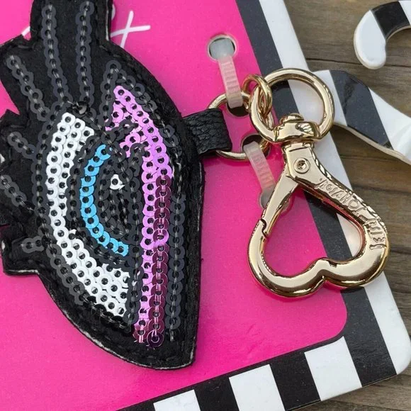 Betsey Johnson Key chains Heart, Eye French Fries Gold Tone Hardware Keys Holder - Picture 2 of 9